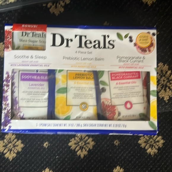 Dr.Teals 4 Piece PrebioticLemon Balm Soothe Sleep Epsom Salt Soak.Never opened - Picture 1 of 4